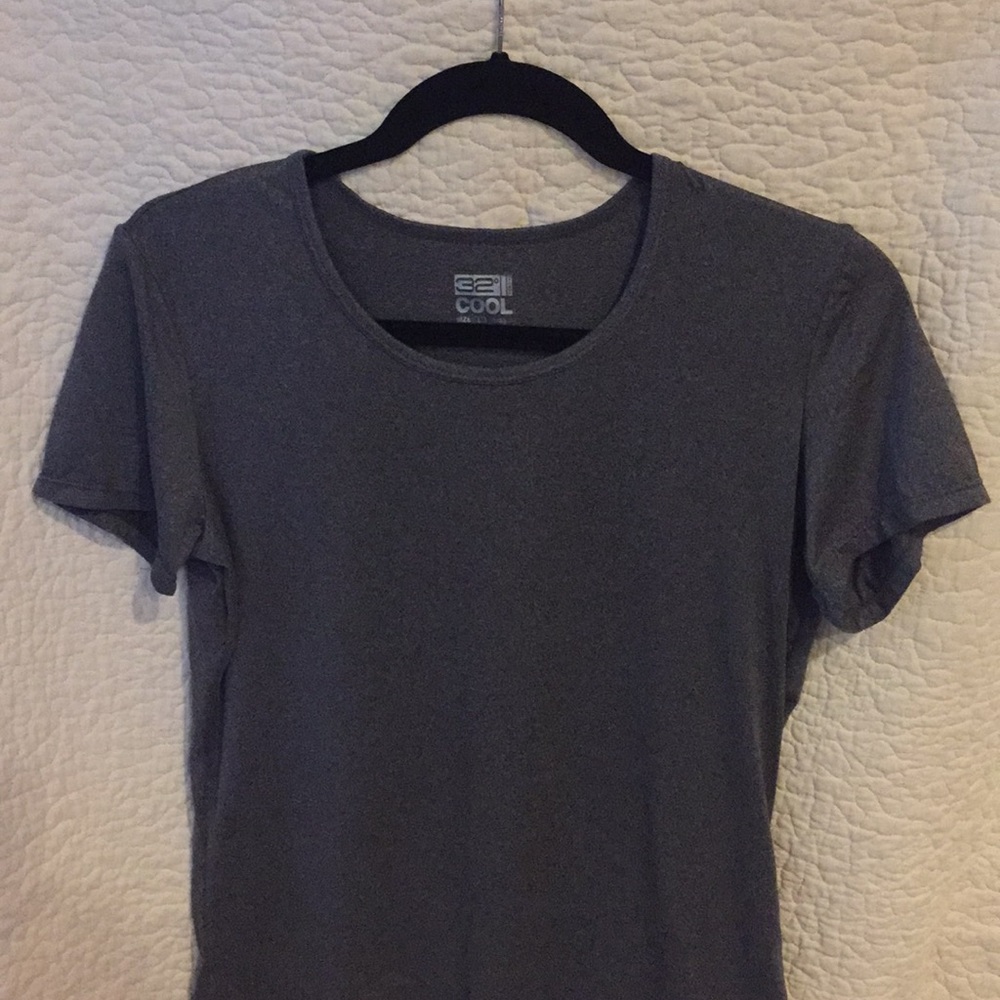 Cooling tee shirt